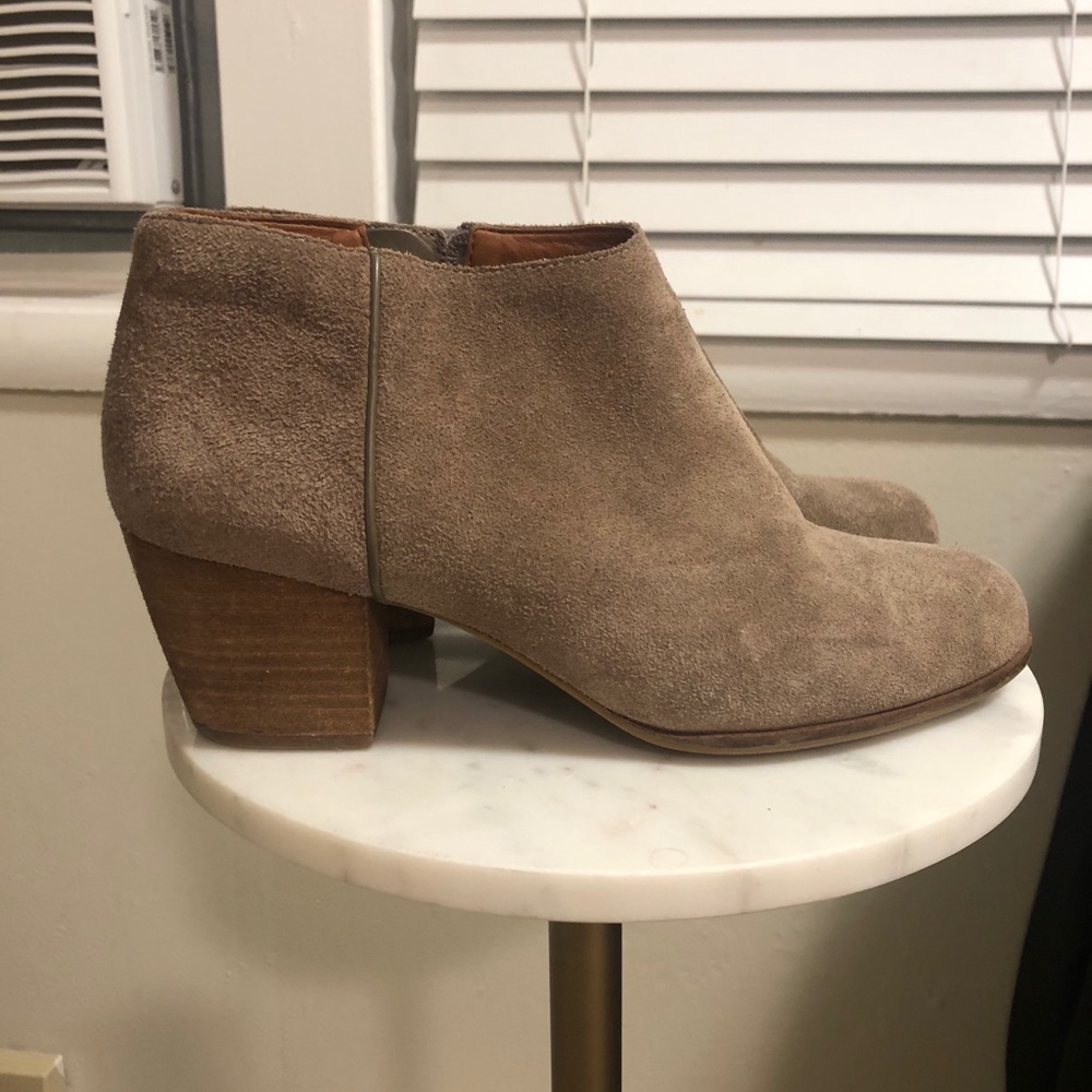 Lucky Brand leather ankle boot